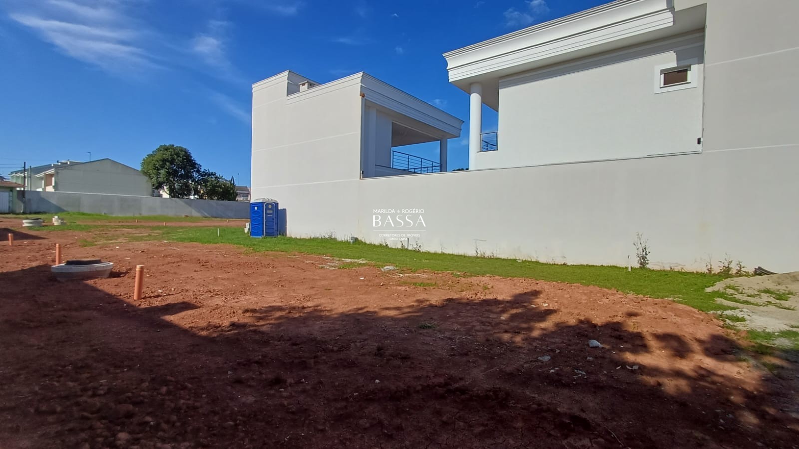 Terreno em Condomínio fechado - Bairro Bom Jesus