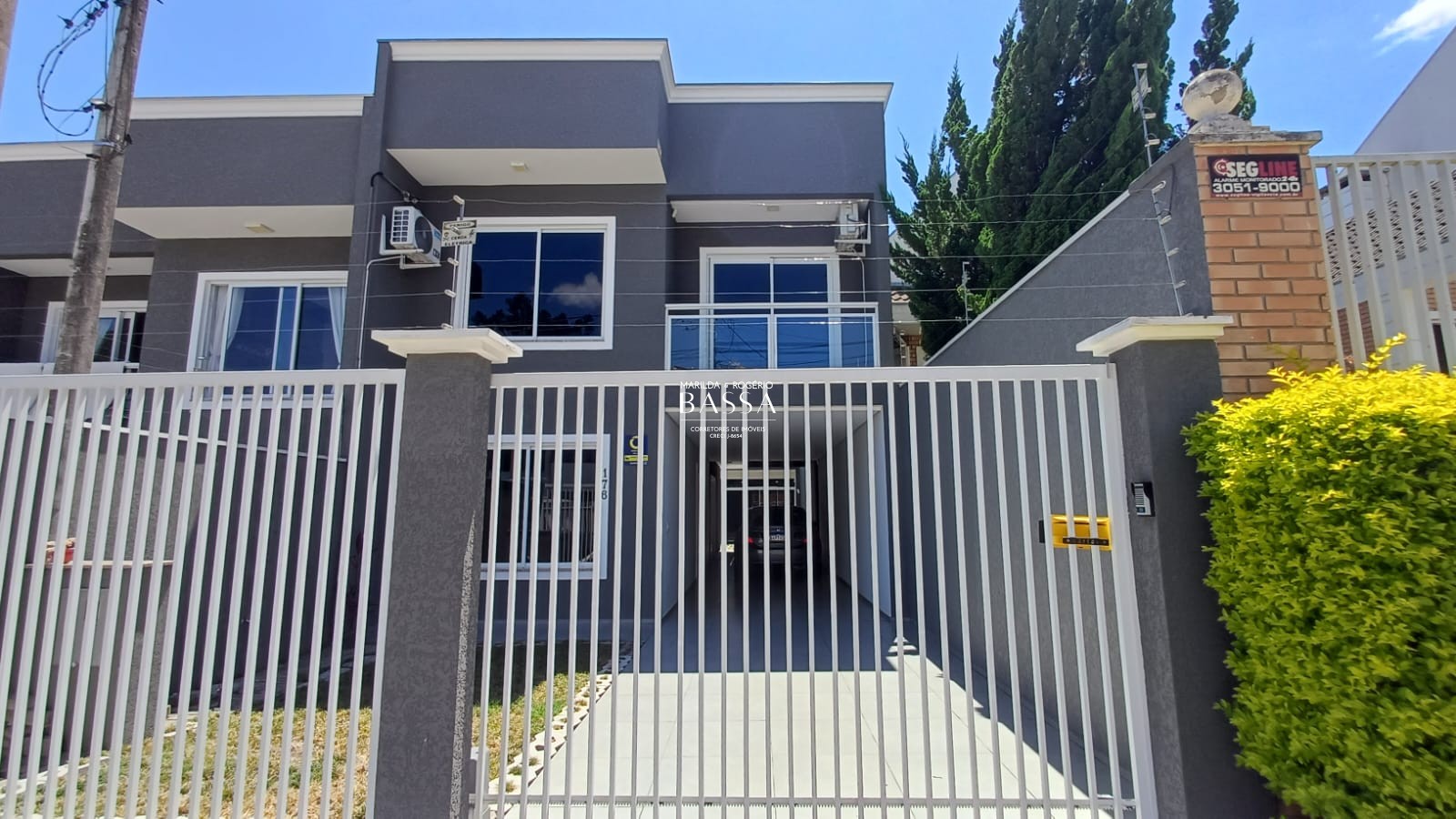 Sobrado no Bairro Aristocrata em São José dos Pinhais