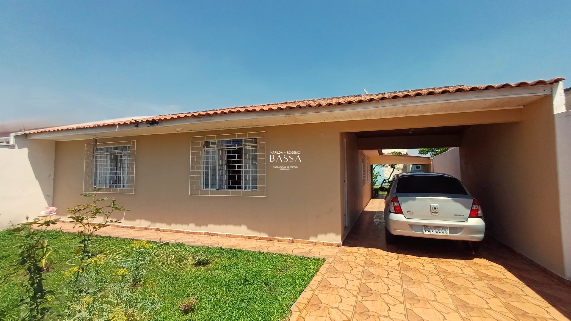 Casa de 160m² com uma localização estratégica para comércio localizada em Zoneamento ZR4