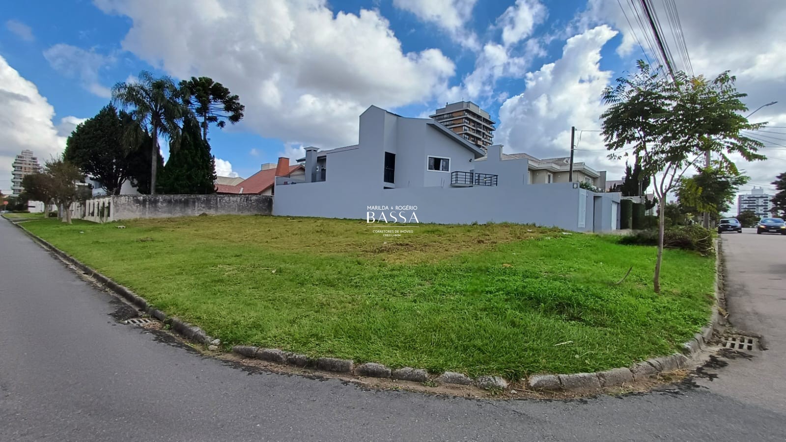 Terreno de 507m² de esquina no Bairro São Pedro em São José dos Pinhais