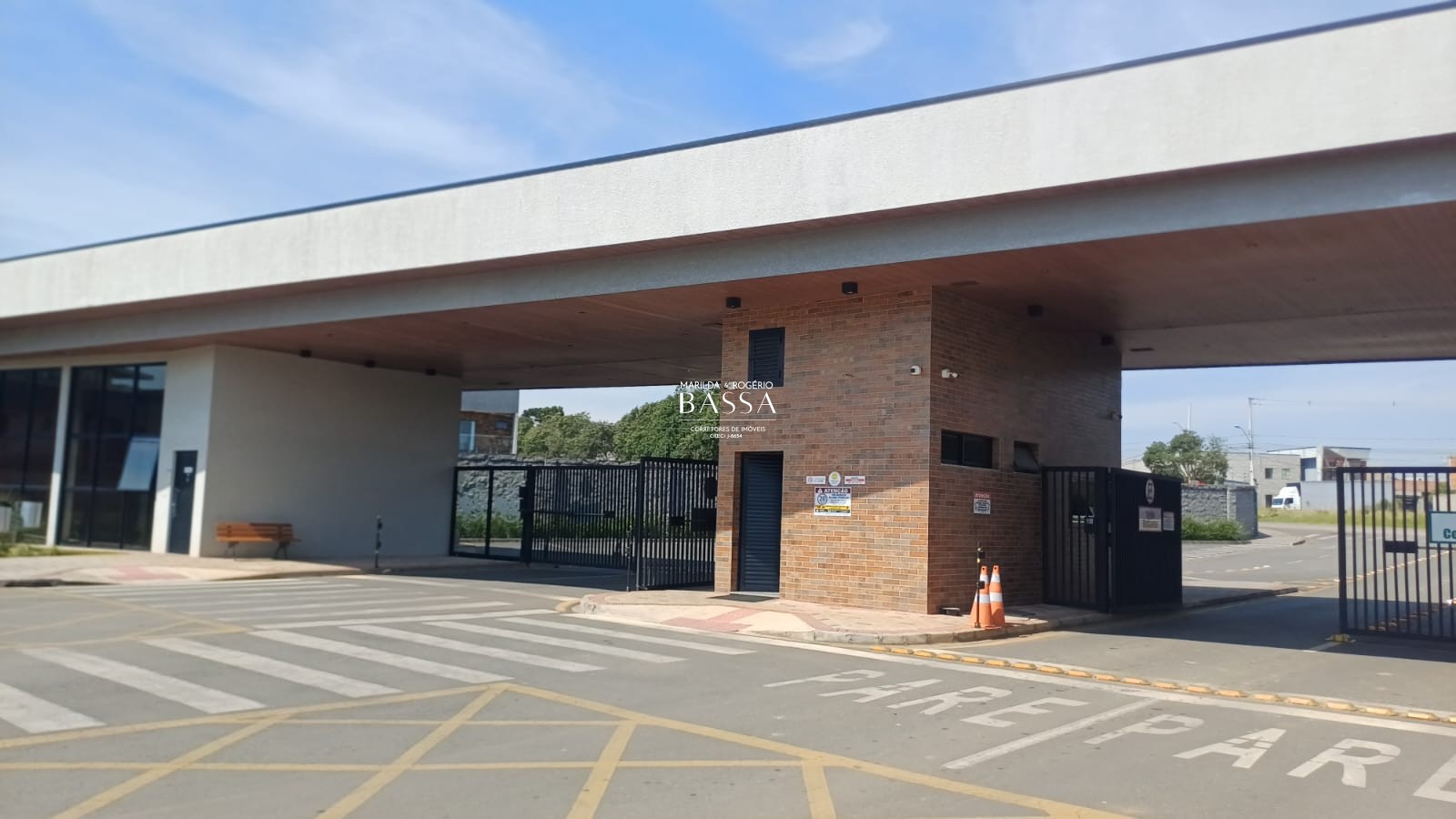 Terreno de esquina  Condomínio Life Garden Domingas Rocco - Costeira SJP